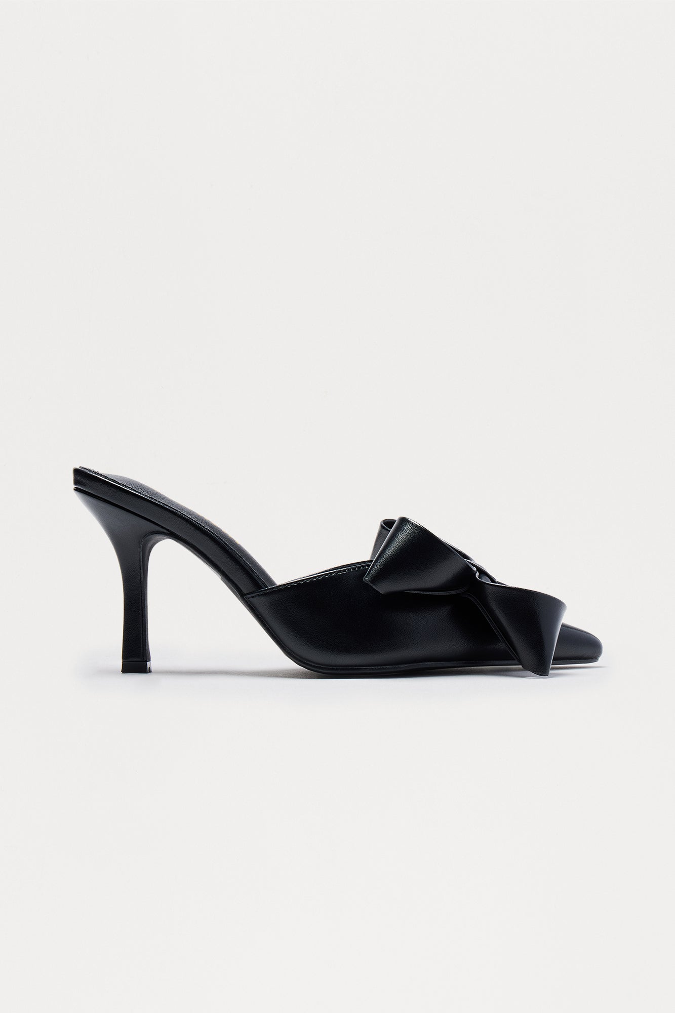 Shia Bow Pumps - Black
